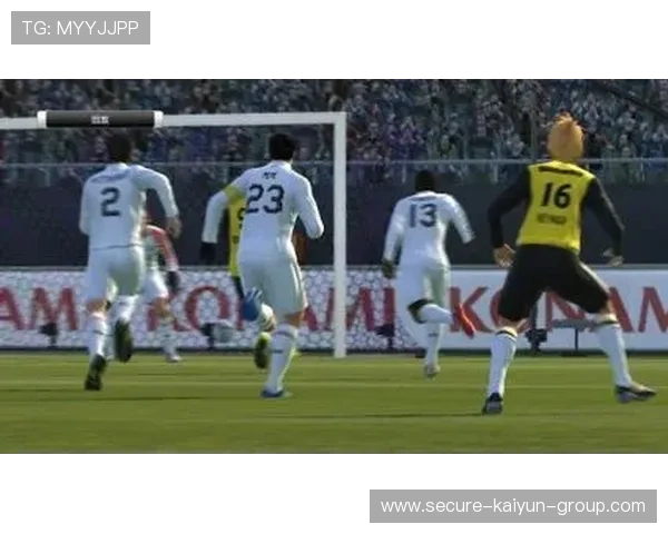 内马尔小范围闪转腾挪后的致命直塞,巴西攻势完美链接